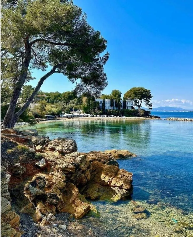 Sea Side Apartment Mandelieu-la-Napoule France